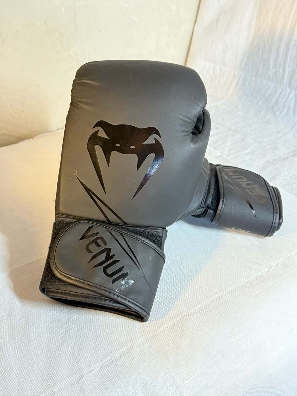 Venum Classic Boxing Gloves, 12 oz, Black
